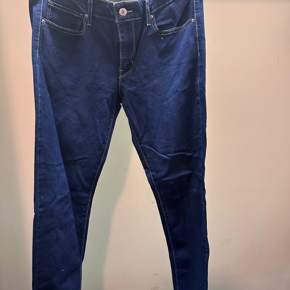 Levi’s Dark Blue Denim Skinny Jeans